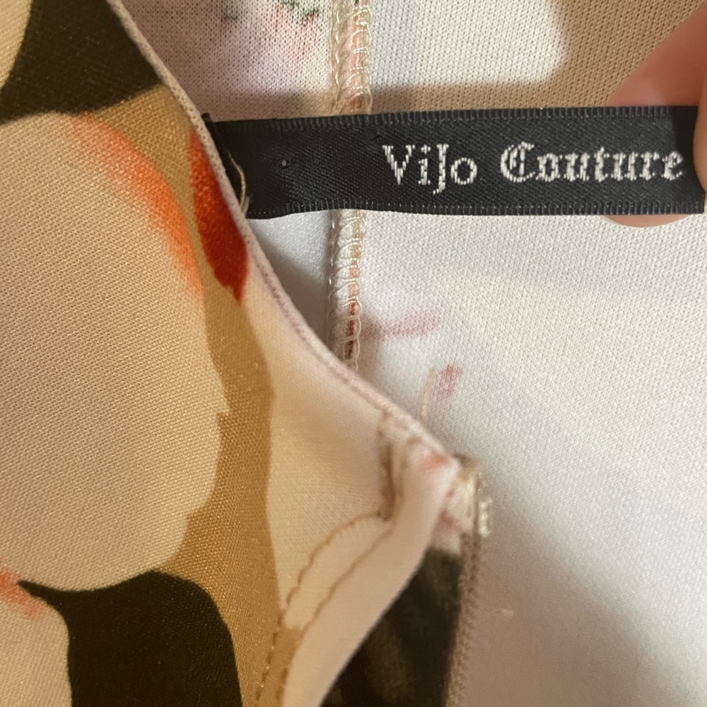 ViJo Couture Floral Pencil Dress, Size Medium- Runs Small Shoulder Shawl Detail - Picture 3 of 11